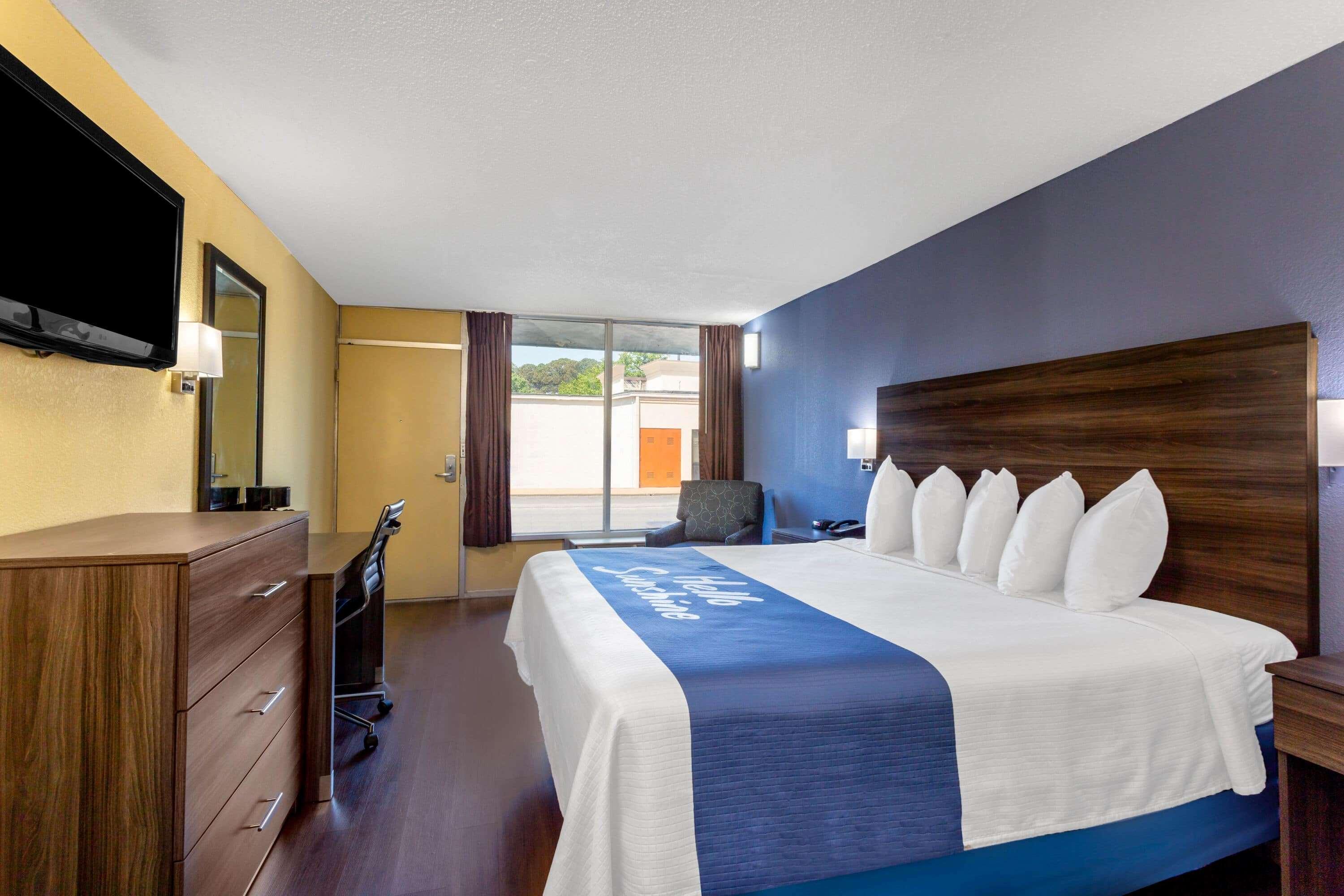 Days Inn By Wyndham Hampton Near Coliseum Convention Center Dış mekan fotoğraf
