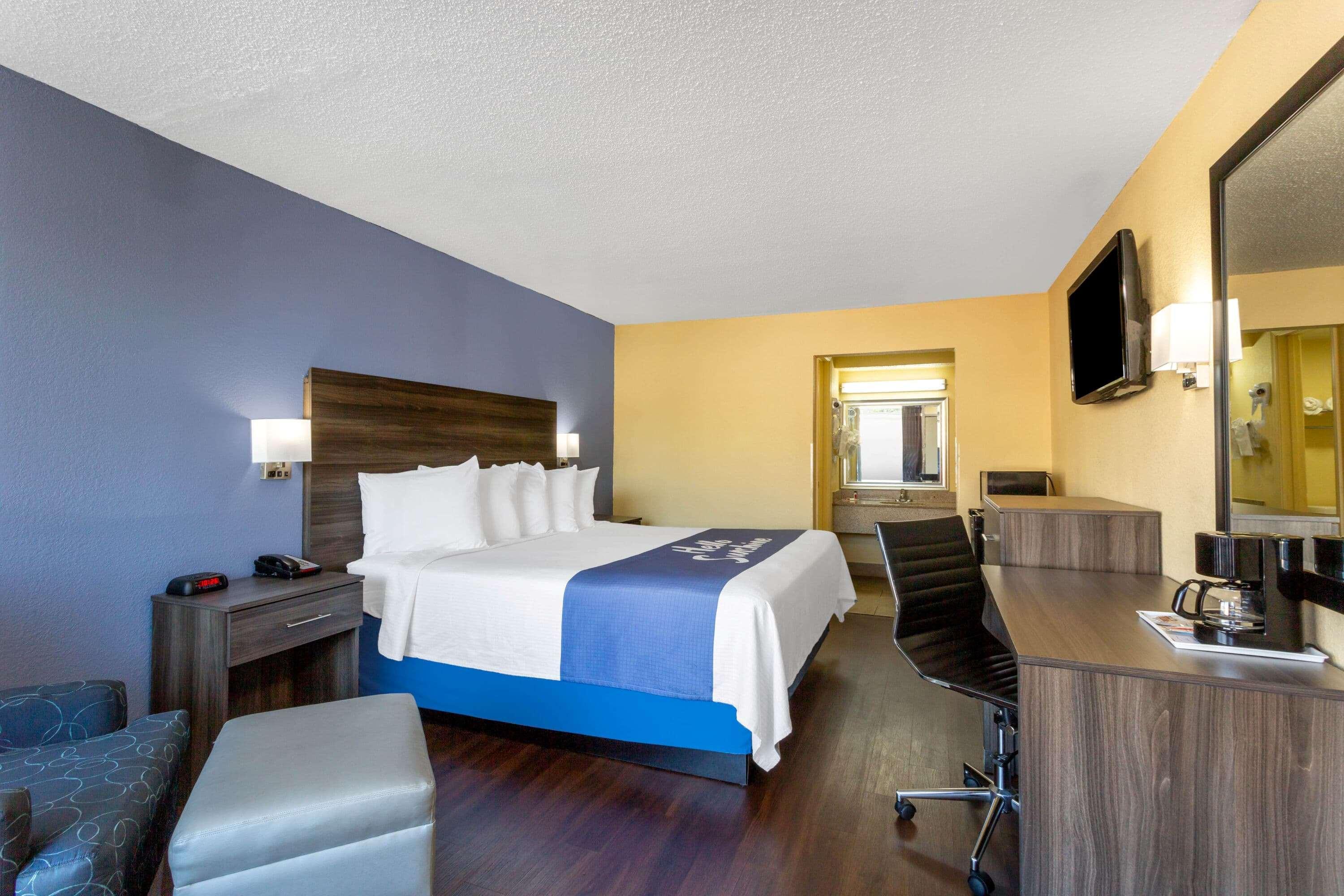 Days Inn By Wyndham Hampton Near Coliseum Convention Center Dış mekan fotoğraf